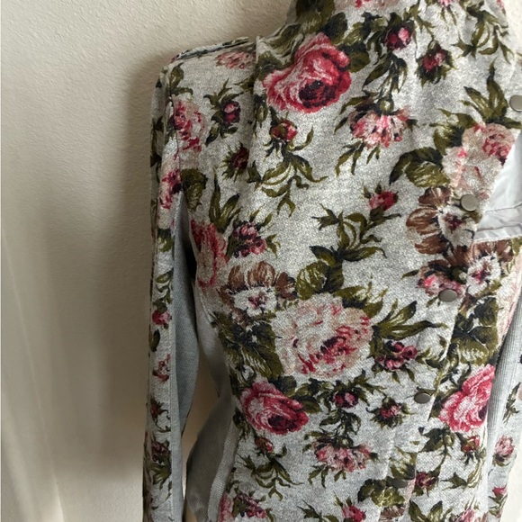 Saturday Sunday floral jacket - Picture 3 of 7